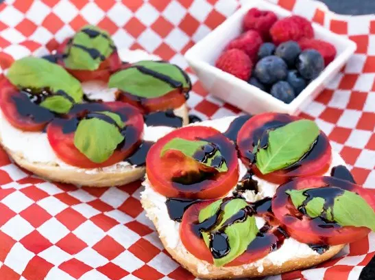 The Red Lounge Cafe - Breakfast - Red Bagel